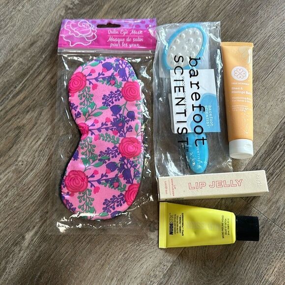 MYSTERY BOX  (10 items) - Picture 2 of 15